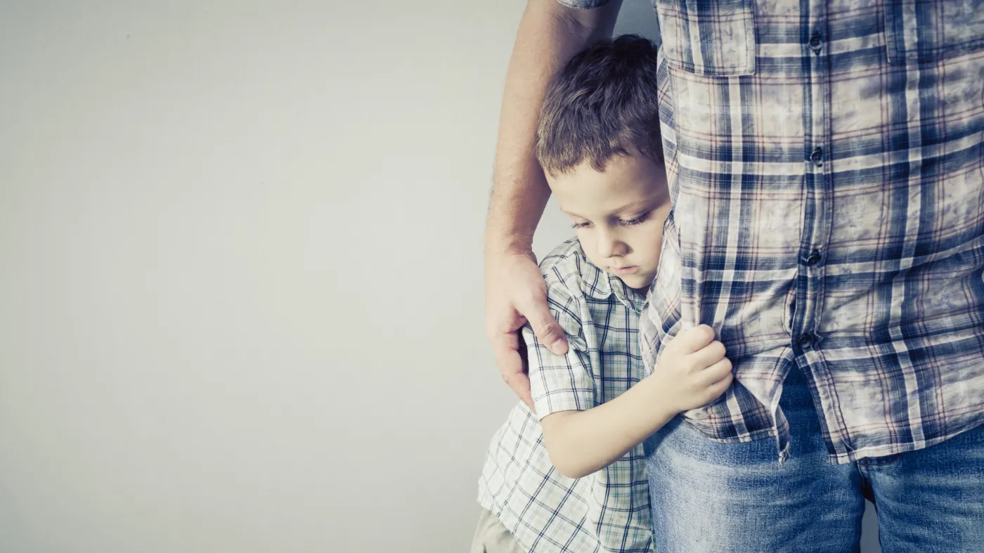 Rok więzienia za utrudnianie kontaktu dziecka z drugim rodzicem. Nierealizowanie kontaktów z małoletnim ma być surowo sankcjonowane. Projekt ustawy trafił do Sejmu