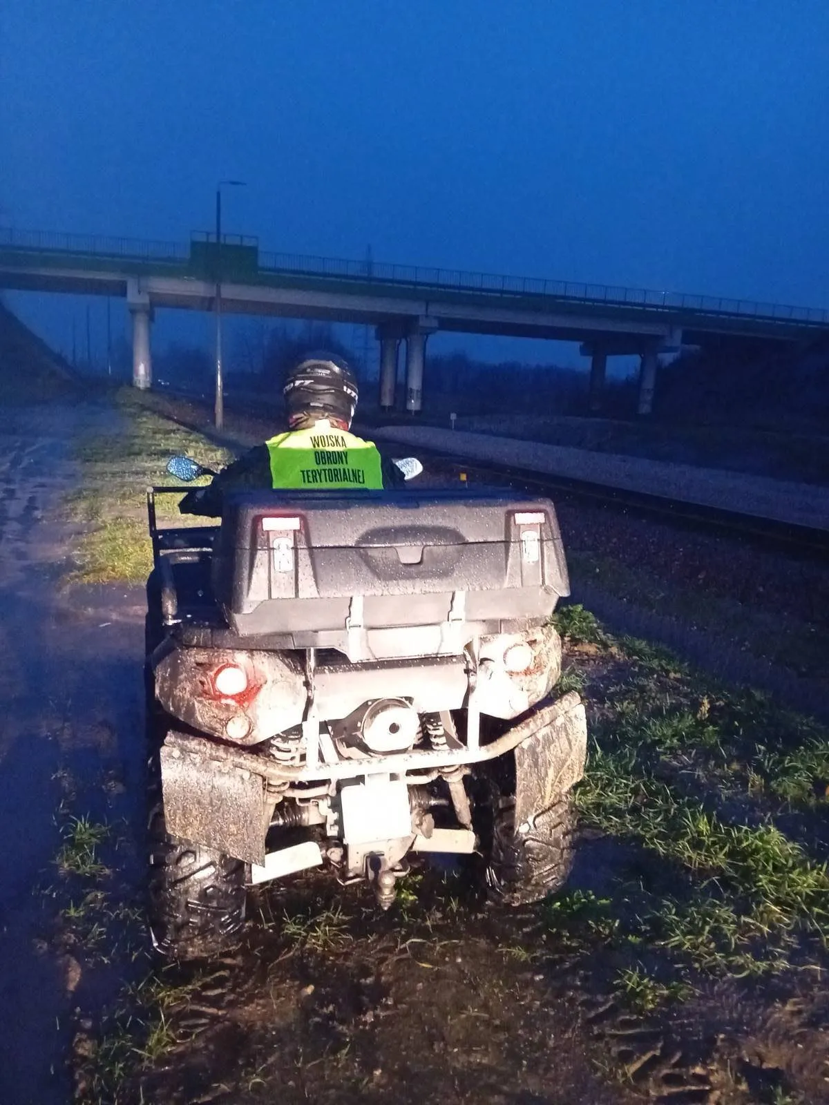 Zamach na pociąg? MON i MSWiA w stanie gotowości