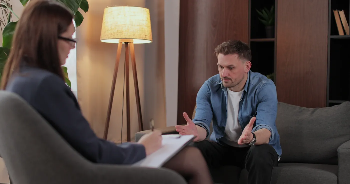 Zdrowie psychiczne Polaków a gospodarka: raport Instytut Psychologii PAN pokazuje, że większą barierą niż pieniądze są przekonania [WYWIAD]