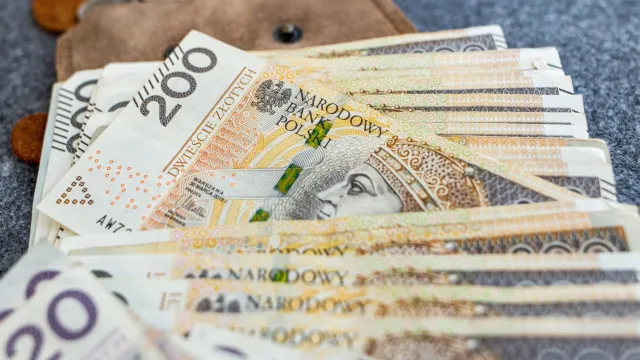 400 zł dla seniora. Ostatnie dni na złożenie wniosku o bon dla seniora