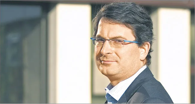i02_2010_196_167_003a_001_267530.jpg
