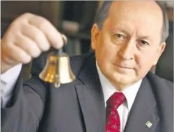 Krzysztof Pietraszkiewicz - człowiek, który potrafi załatwić prawie wszystko