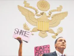 Bohaterowie krachu snują wspomnienia - nalepsze książki o kryzysie