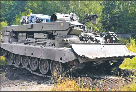 Wozy WZT-4 - eksportowy hit Bumaru. Indie zapłacą za nie 300 mln dol.