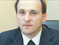 Kluza: lepiej do arbitra niż do sądu