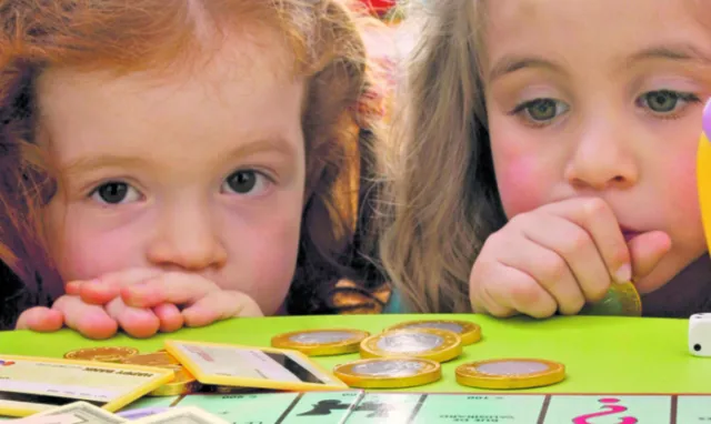 Ekonomiści: Polacy potrzebują edukacji finansowej. Zaczynajmy od przedszkola