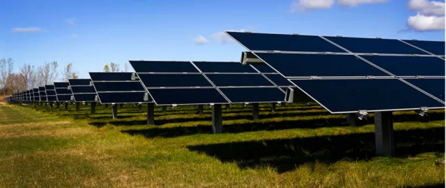 Elektrownie słoneczne kuszą gigantów energetycznych