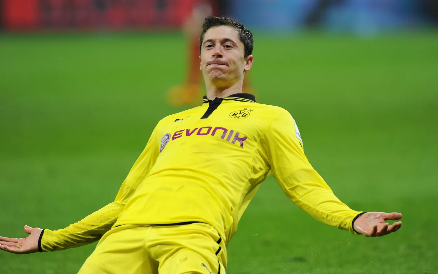 Robert Lewandowski przechodzi do Bayernu Monachium. Borussia Dortmund już go sprzedała