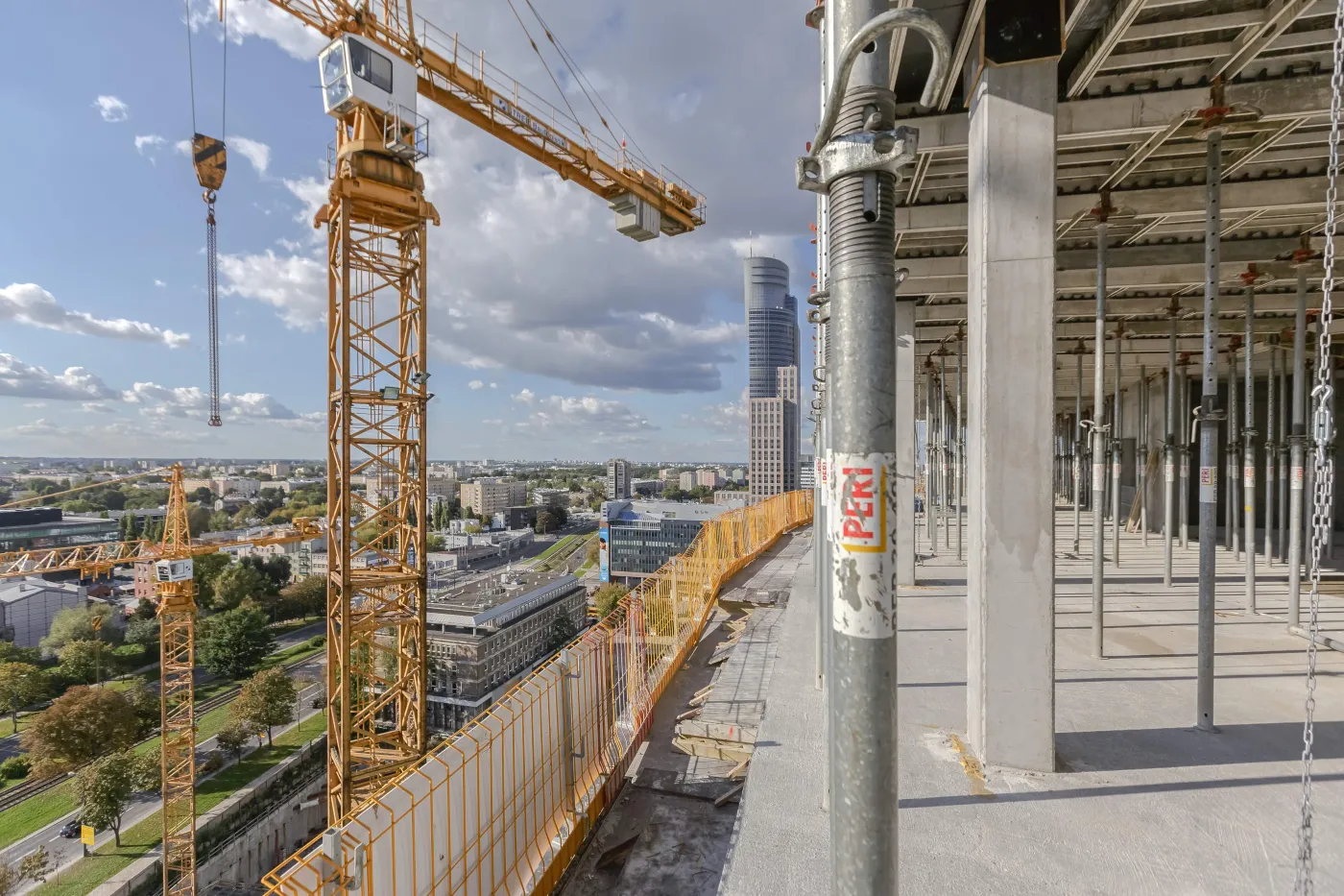1493411-warsaw-spire-budynek-b-5.jpg