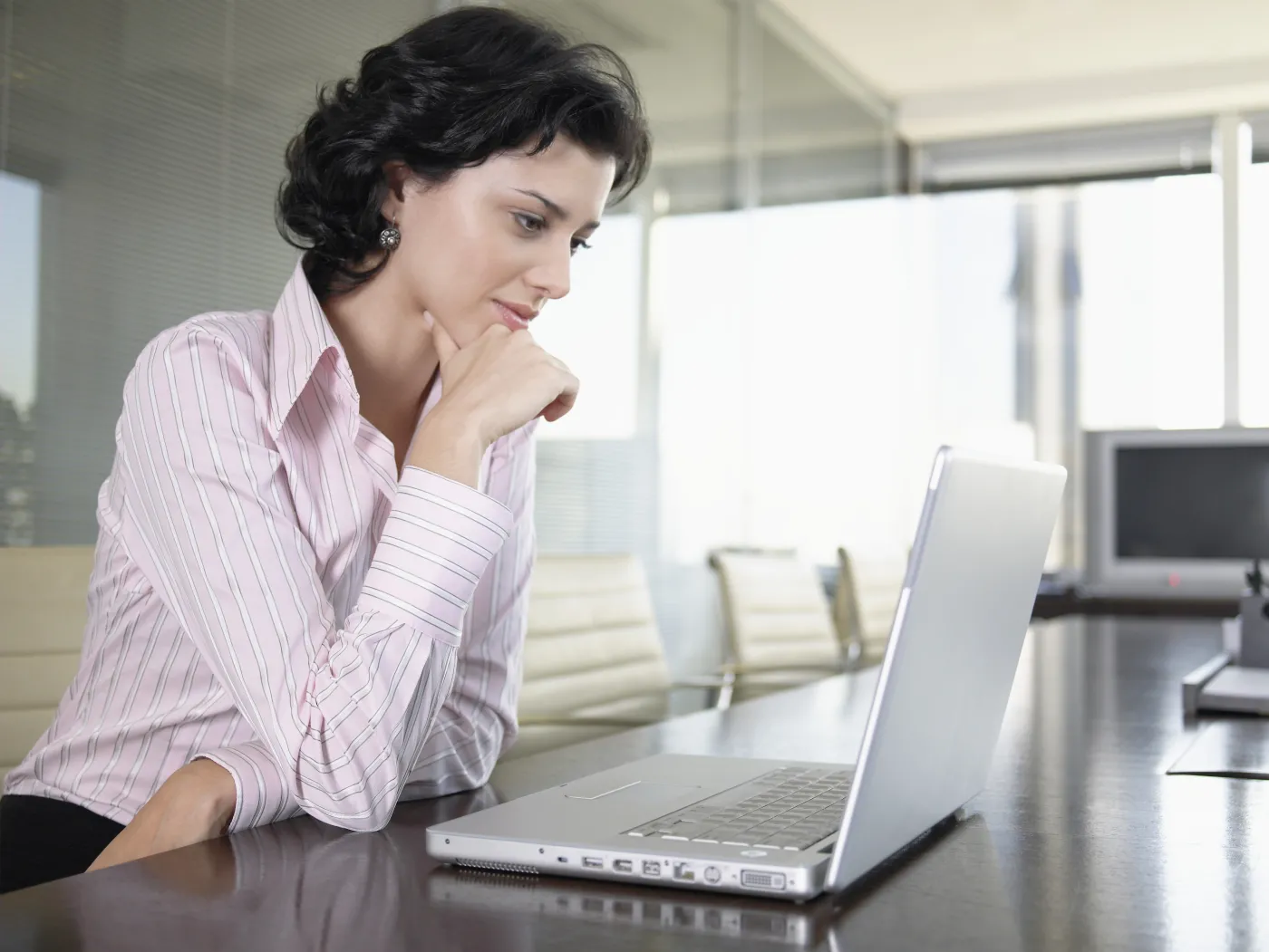 We wrześniu nieco wzrosła liczba ofert pracy w internecie