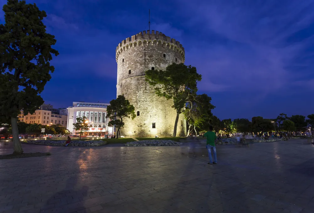 1556645-biala-wieza-w-salonikach.jpg