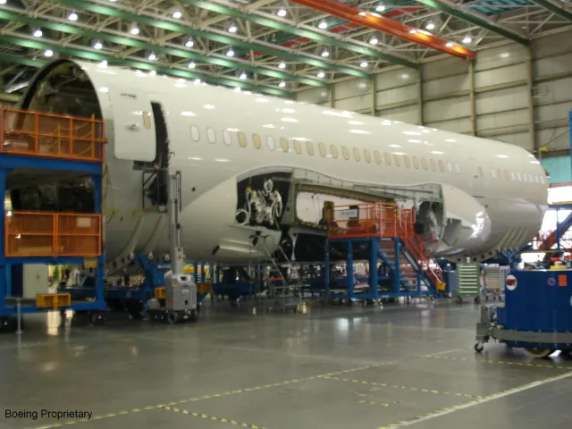 Pięć dreamlinerów w miesiąc. Boeing podkręca tempo prac