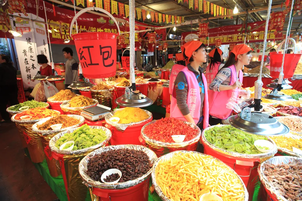 Przeprosiny po tajwańsku: koncern sprzedawał skażony olej - dyrektor za karę go wypija