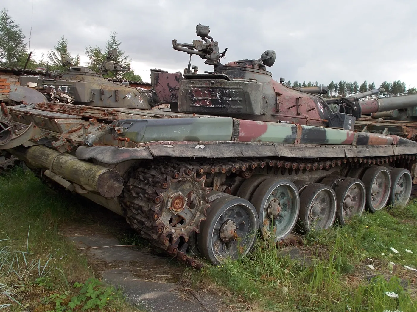 Czołg średni  T-72 nr.rej. UBC 0293