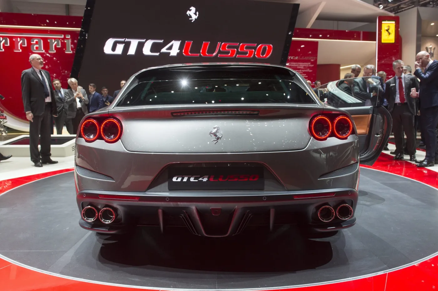 New Ferrari GTC4 Lusso 