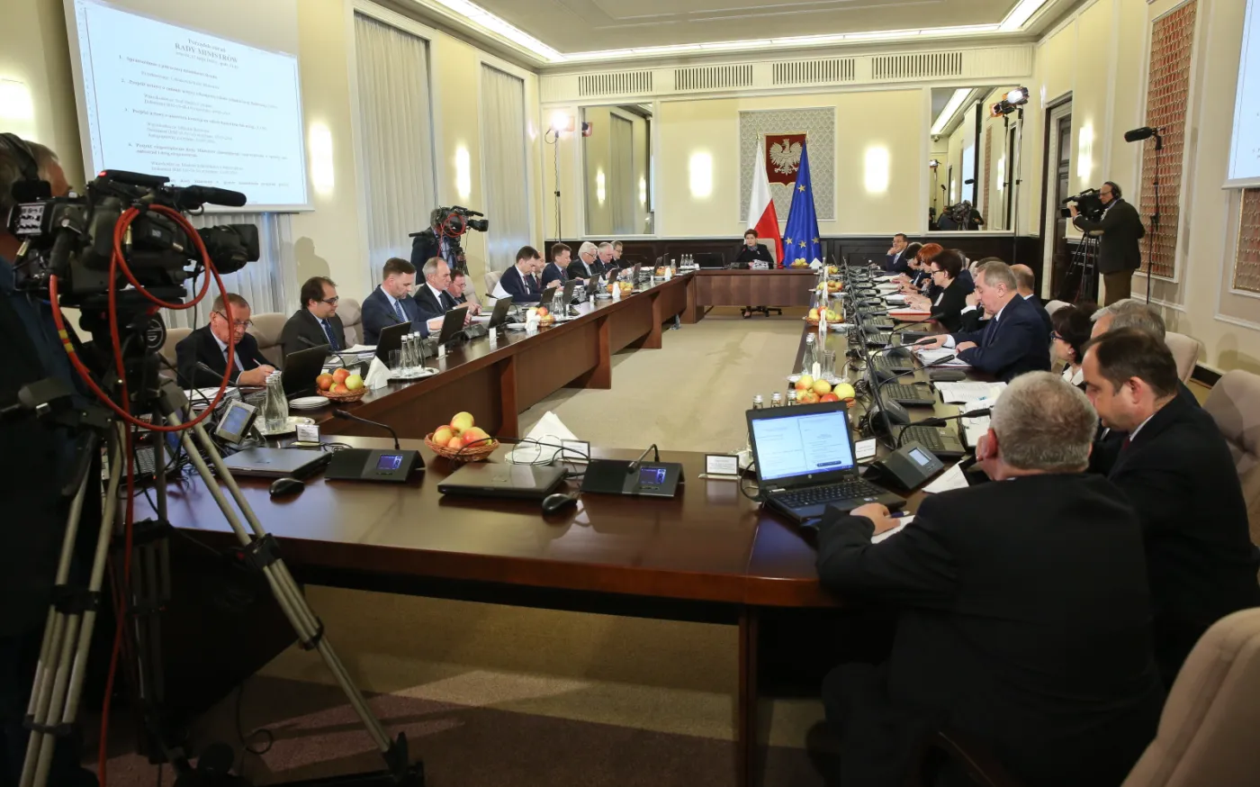 Szydło: Po długim weekendzie przedstawimy Narodowy Program Mieszkaniowy