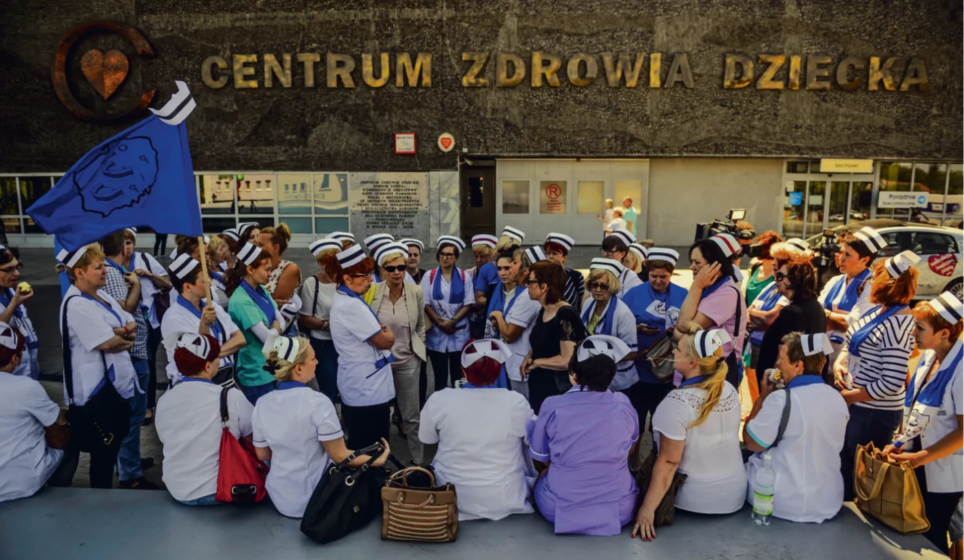 Pan hrabia lekarz i pacjent. Dlaczego nie szanujemy pielęgniarek? [WYWIAD]