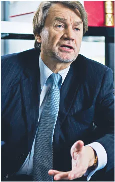 Kulczyk na GPW w 2010 r.