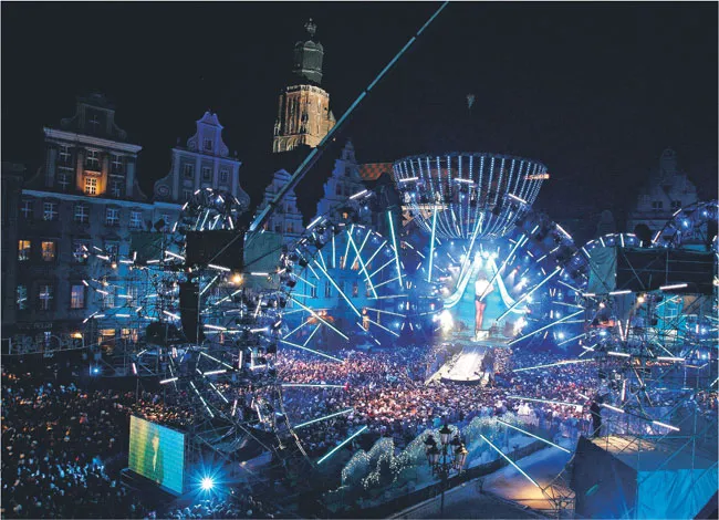 Kryzysowy sylwester nie będzie ubogi