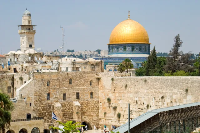 Izrael ostrzeliwuje Strefę Gazy 