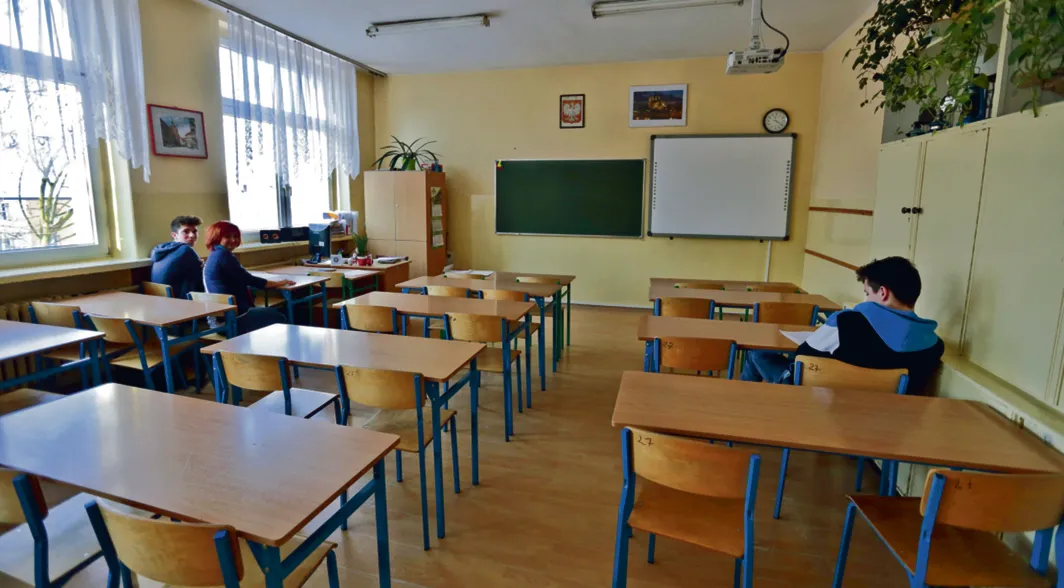 Szkoła w obliczu zmian. Co o reformie edukacji mówi się w pokojach nauczycielskich?