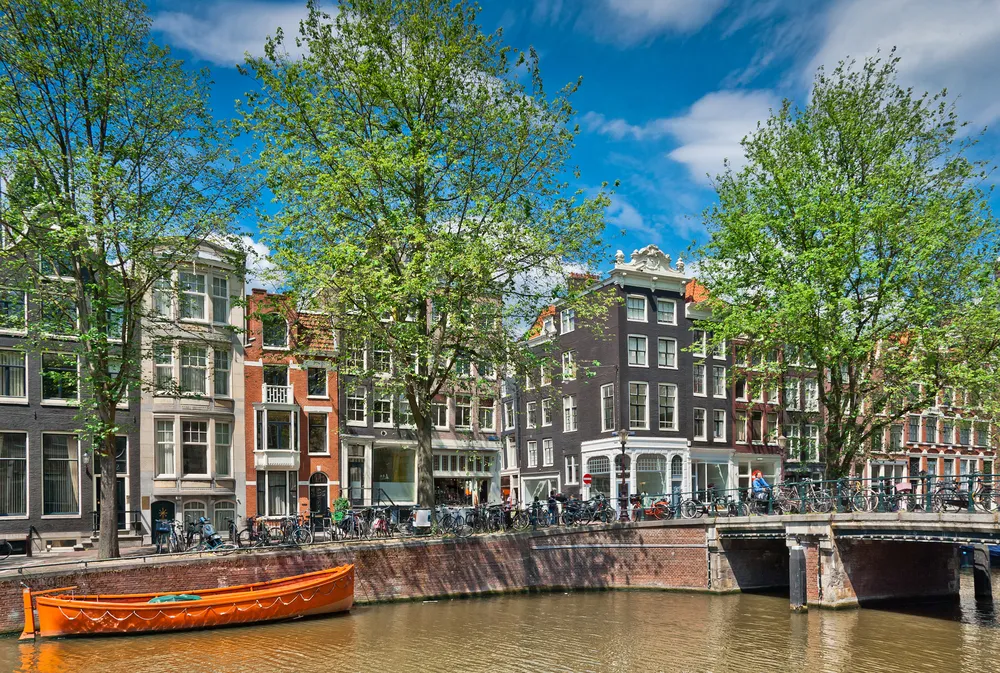 Będzie całkowity zakaz sprzedaży aut spalinowych? Holandia prymusem ekologów