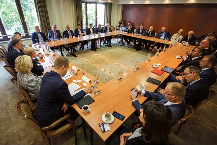 Państwo poprowadzi firmy za granicę