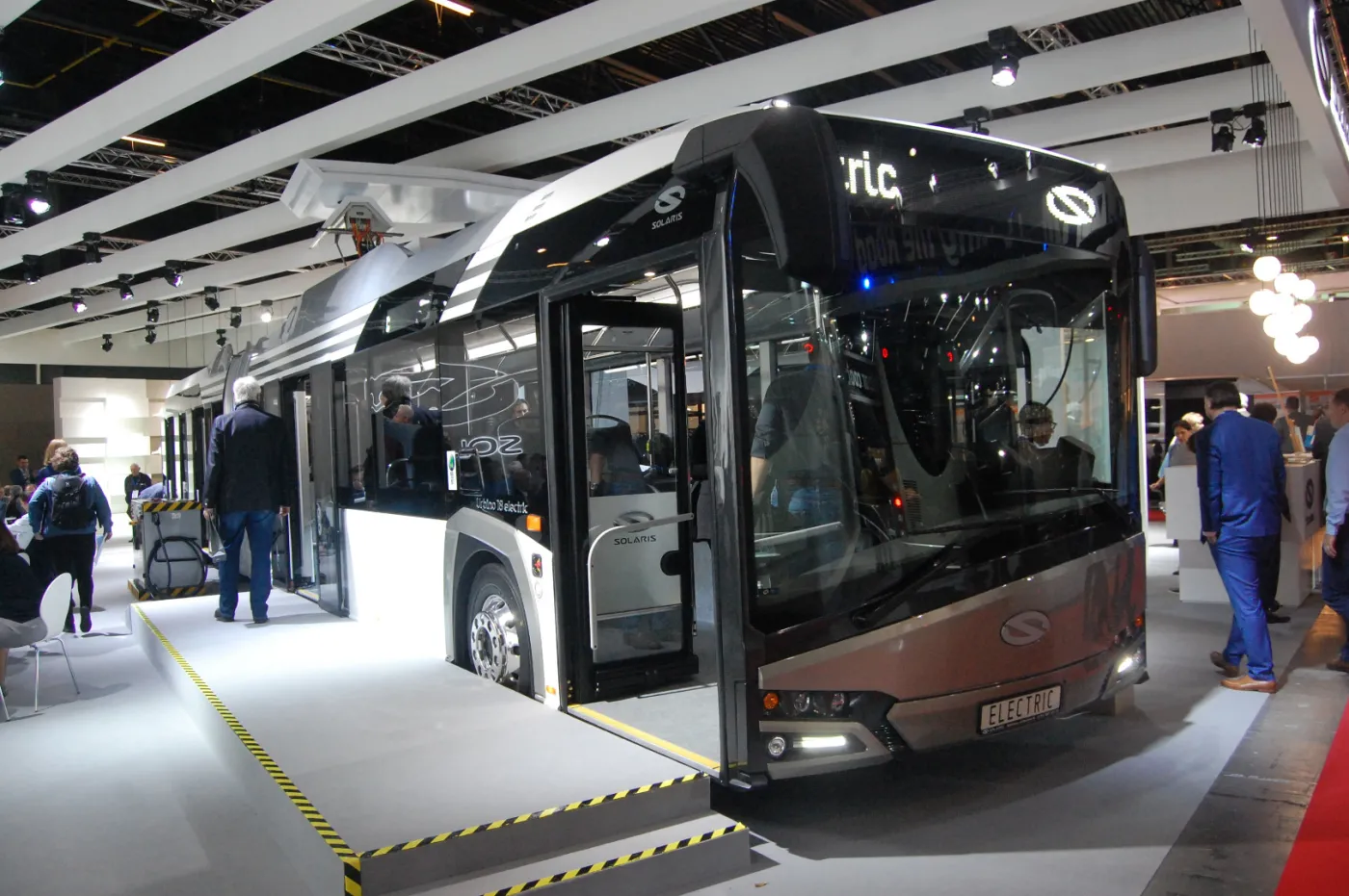 Afera z ustawianiem przetargów w Rydze. Członek zarządu Solarisa zatrzymany przez CBA