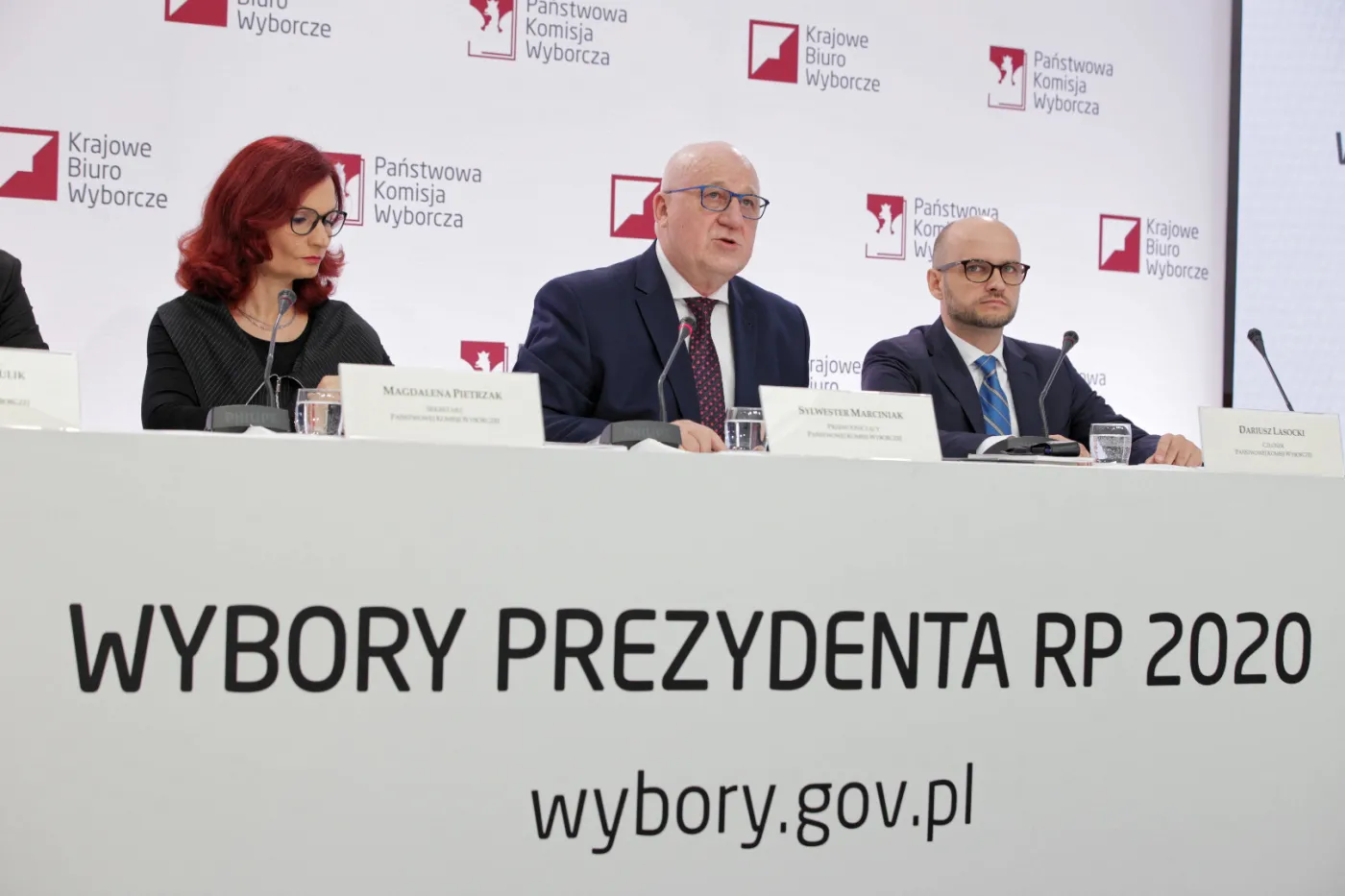 Wybory: Duda z najlepszym wynikiem w małych miejscowościach, Trzaskowski w dużych miastach
