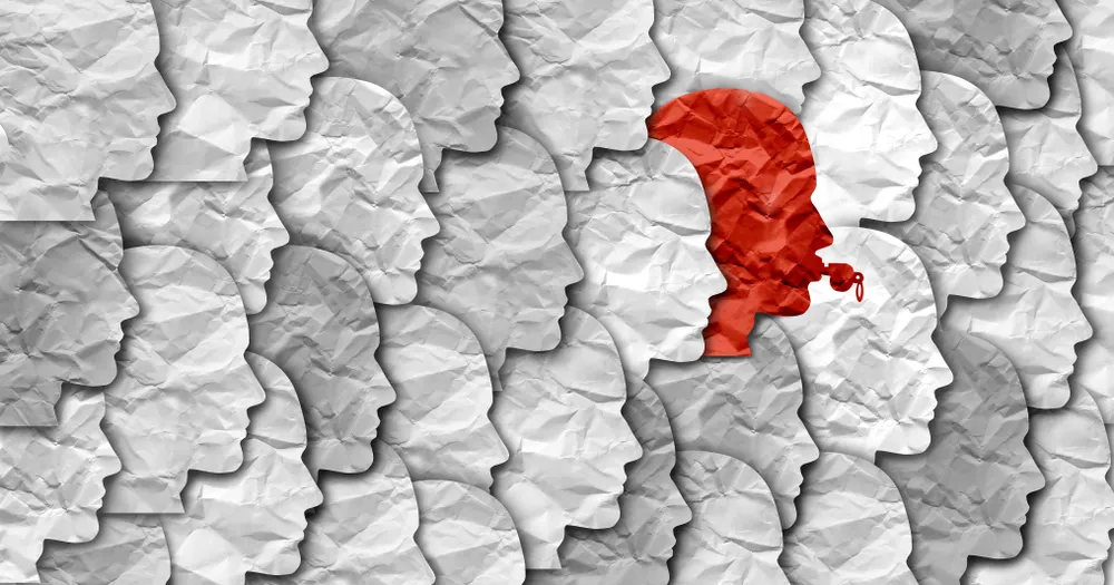 Procedury dla sygnalistów krytykowane przez państwowych gigantów