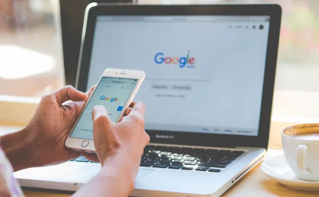Doktor Google. Oto najpopularniejszy lekarz pierwszego kontaktu na świecie