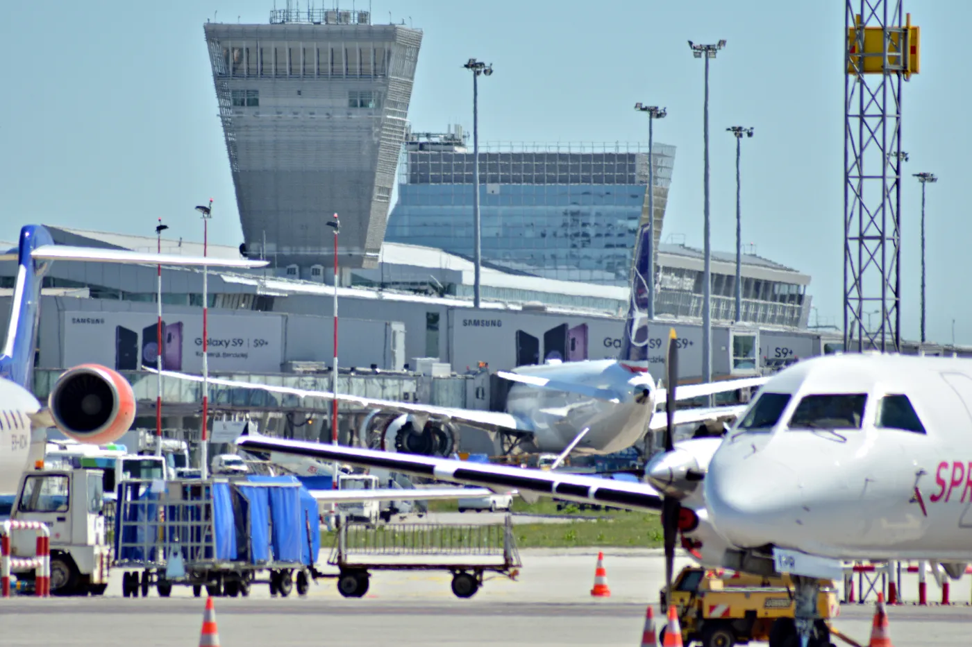 PAŻP kontra kontrolerzy lotów, czyli rozmowy ostatniej szansy. Polsce grozi zamknięcie nieba