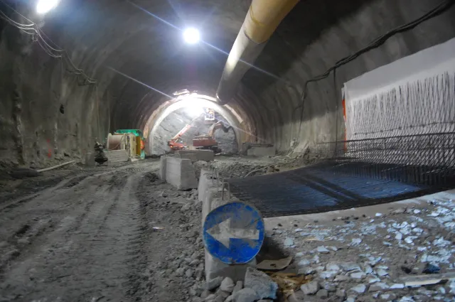 Tunel w ciągu Zakopianki niemal gotowy. Kiedy kierowcy nim przejadą?