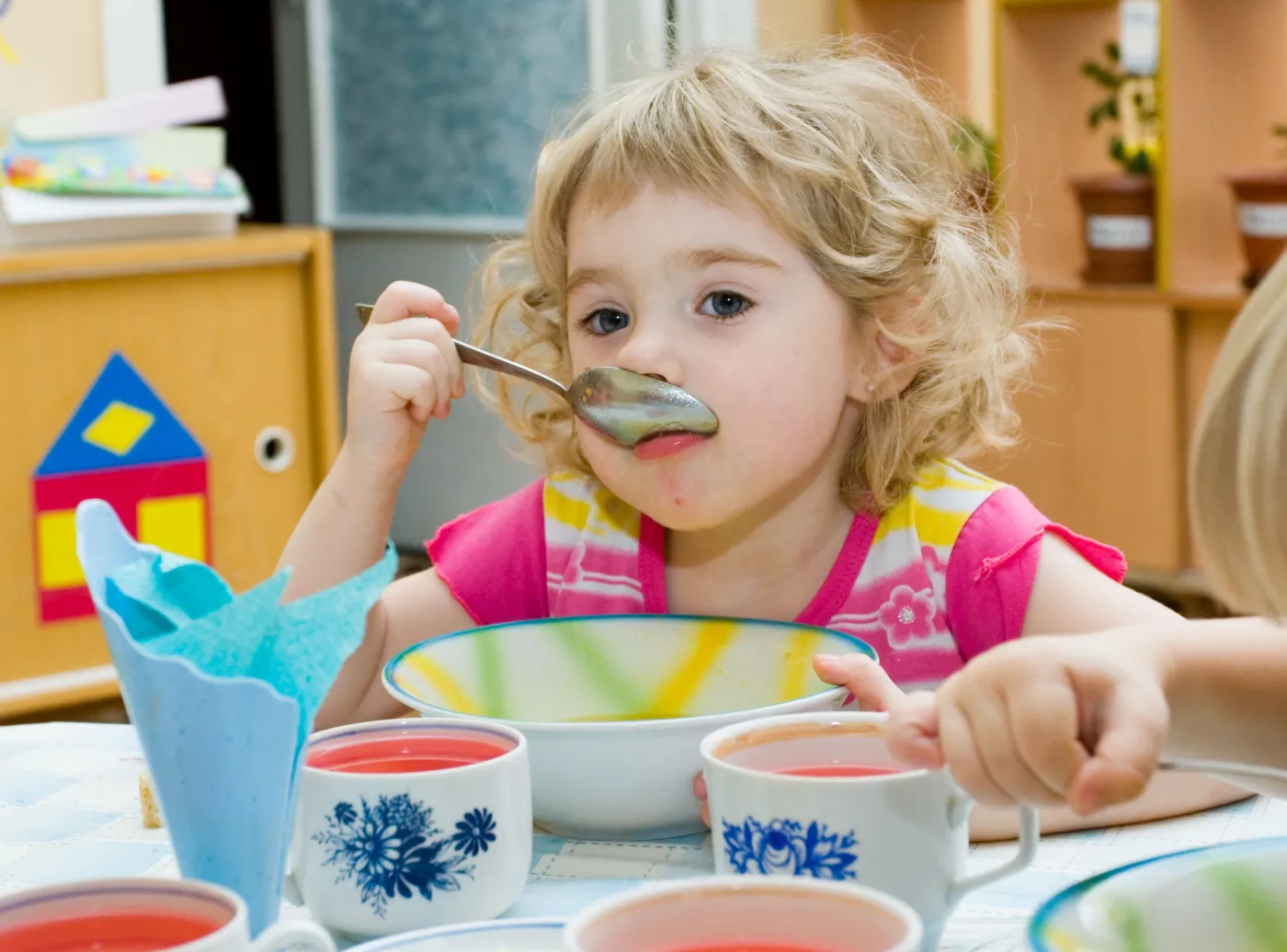 Dieta wegańska w przedszkolu? Ekspert: To nie służy prawidłowemu rozwojowi dziecka