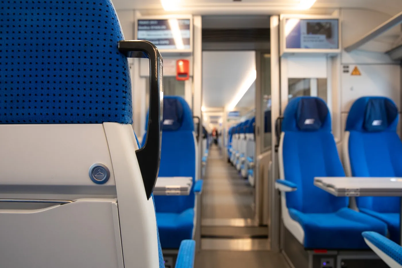 Tak wyglądają nowe pociągi PKP Intercity od Stadlera. Wiadomo, na jakich trasach pojadą [ZDJĘCIA]