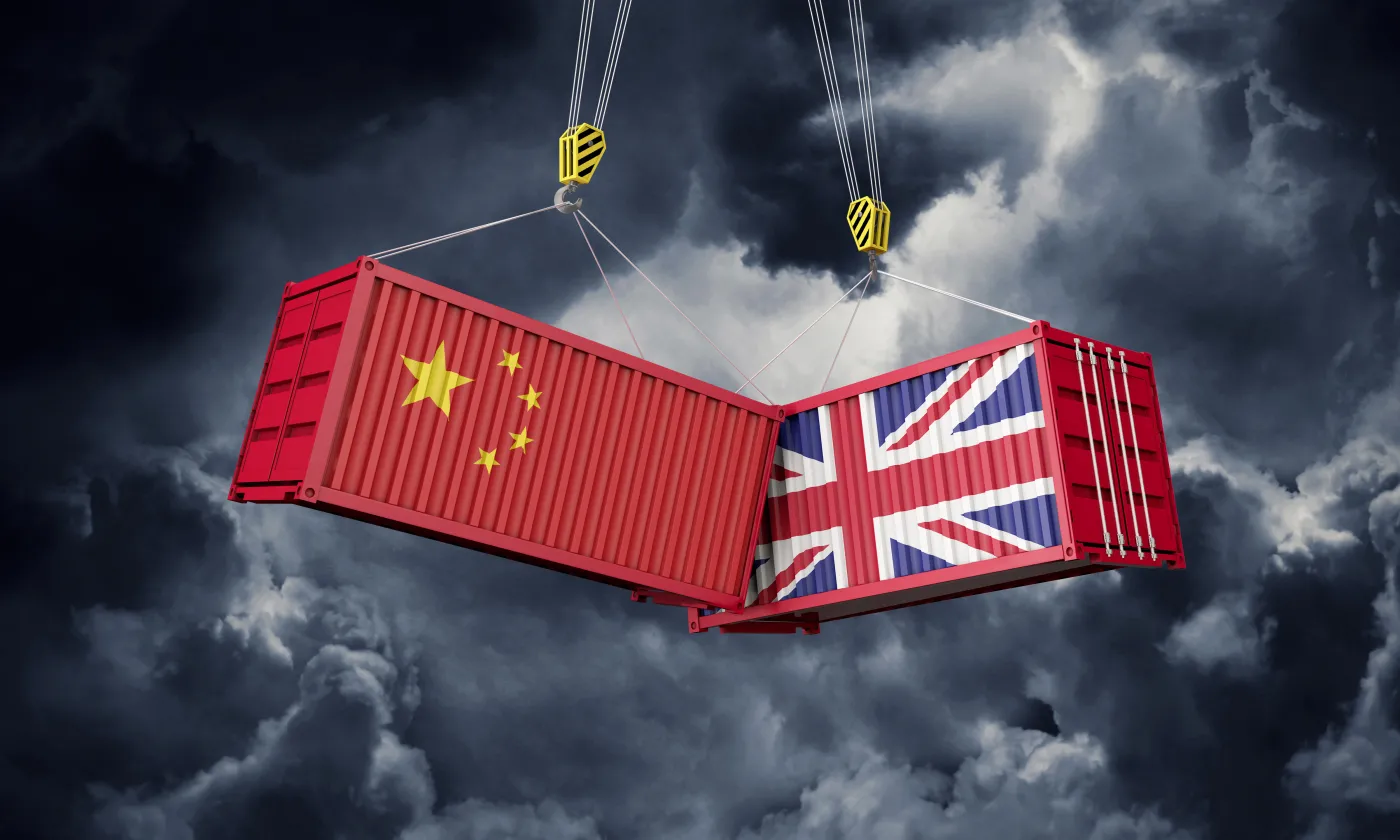 Chiny skupują nieruchomości w Wielkiej Brytanii. Są kluczowe dla łańcuchów dostaw