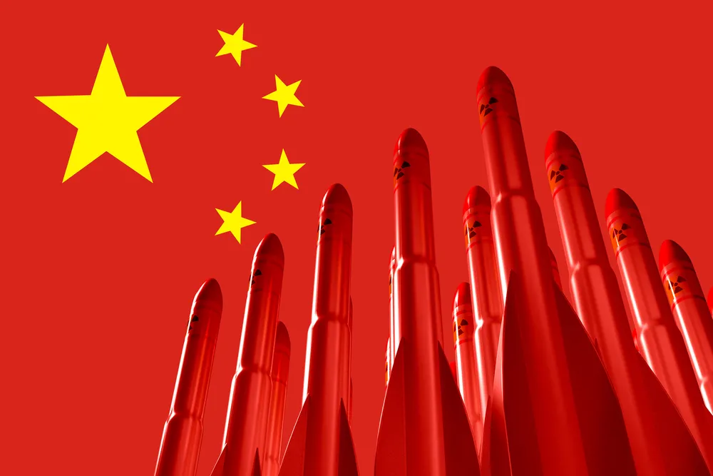 Atomowa gra w kotka i myszkę. Chiny budują sieć silosów rakietowych