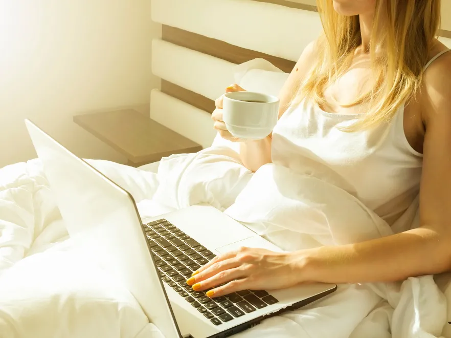 Blisko co trzeci internauta kupuje online raz w tygodniu lub częściej [RAPORT]