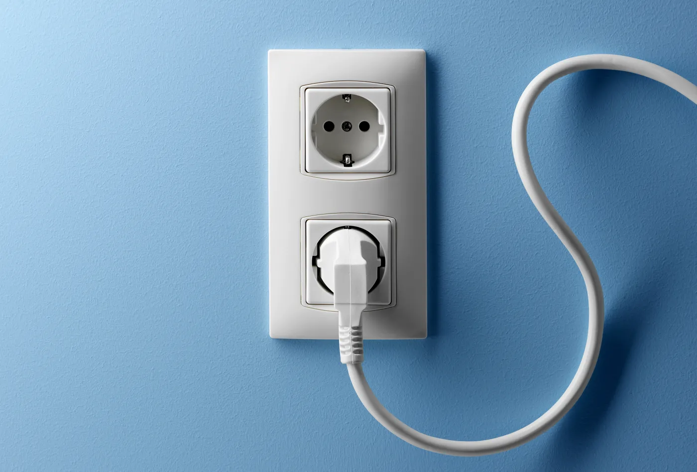 prąd, energia, gniazdko