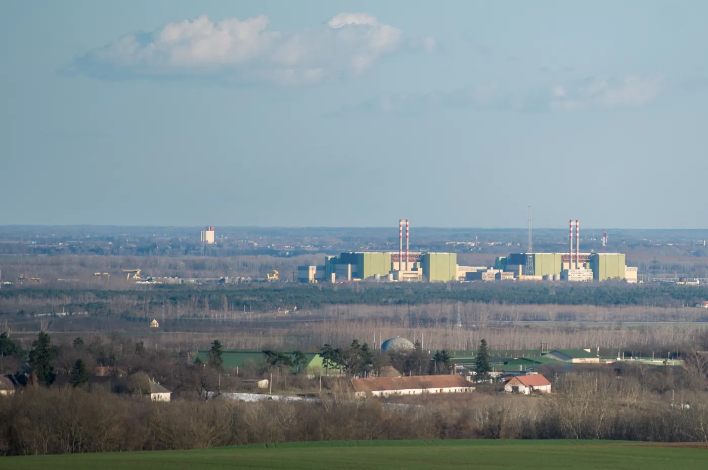 Szijjarto: Rozbudowa elektrowni jądrowej w Paksu przez Rosatom nie podlega sankcjom UE