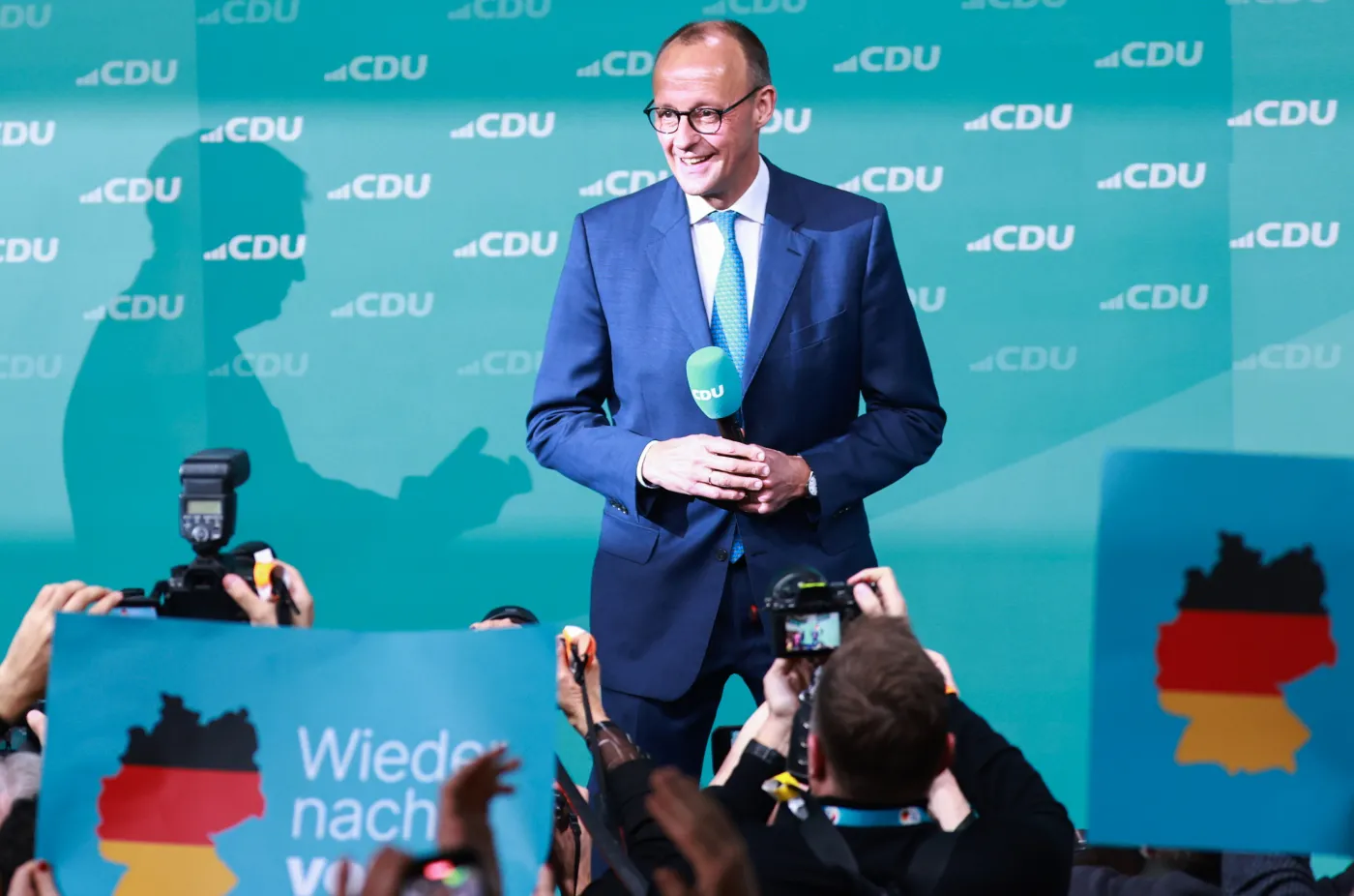 Partia Scholza zostanie w rządzie? Merz może nie mieć wyjścia...