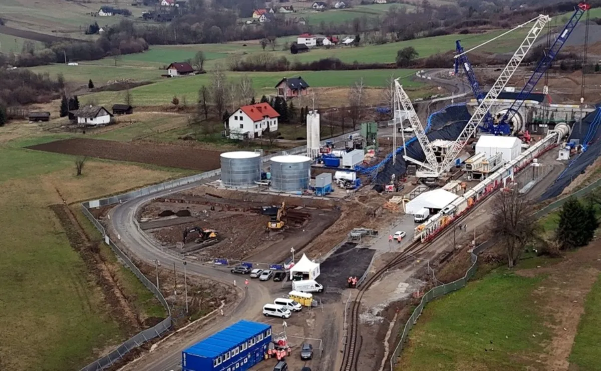 Budowa tunelu pod Limanową