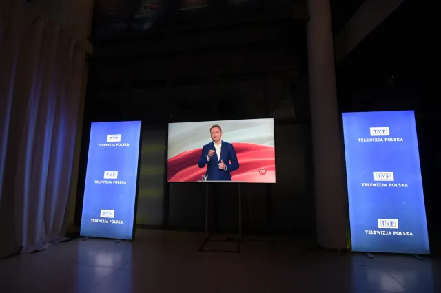 Debata wyborcza w TVP. Hołownia: "Pakujcie kuwety, tłuste partyjne koty"
