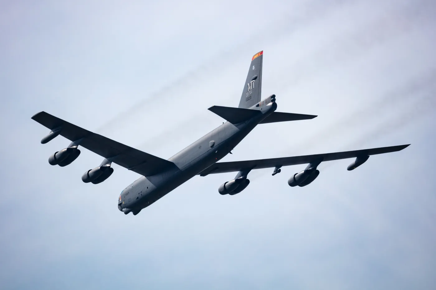 Kraj NATO stawia się Amerykanom. Zamyka niebo dla bombowców USA