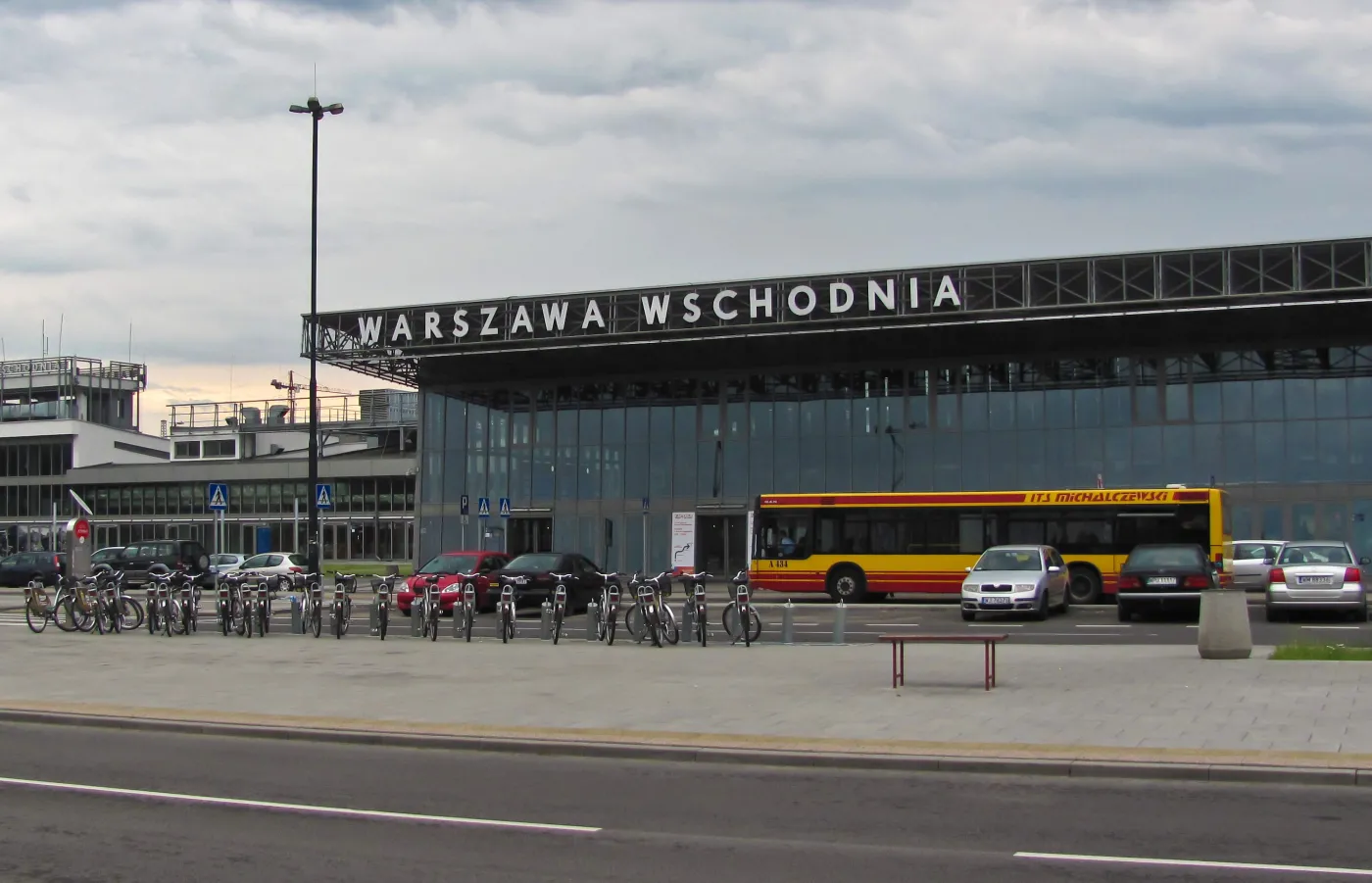 Modernizacja Warszawy Wschodniej coraz bliżej. Sześć ofert w przetargu