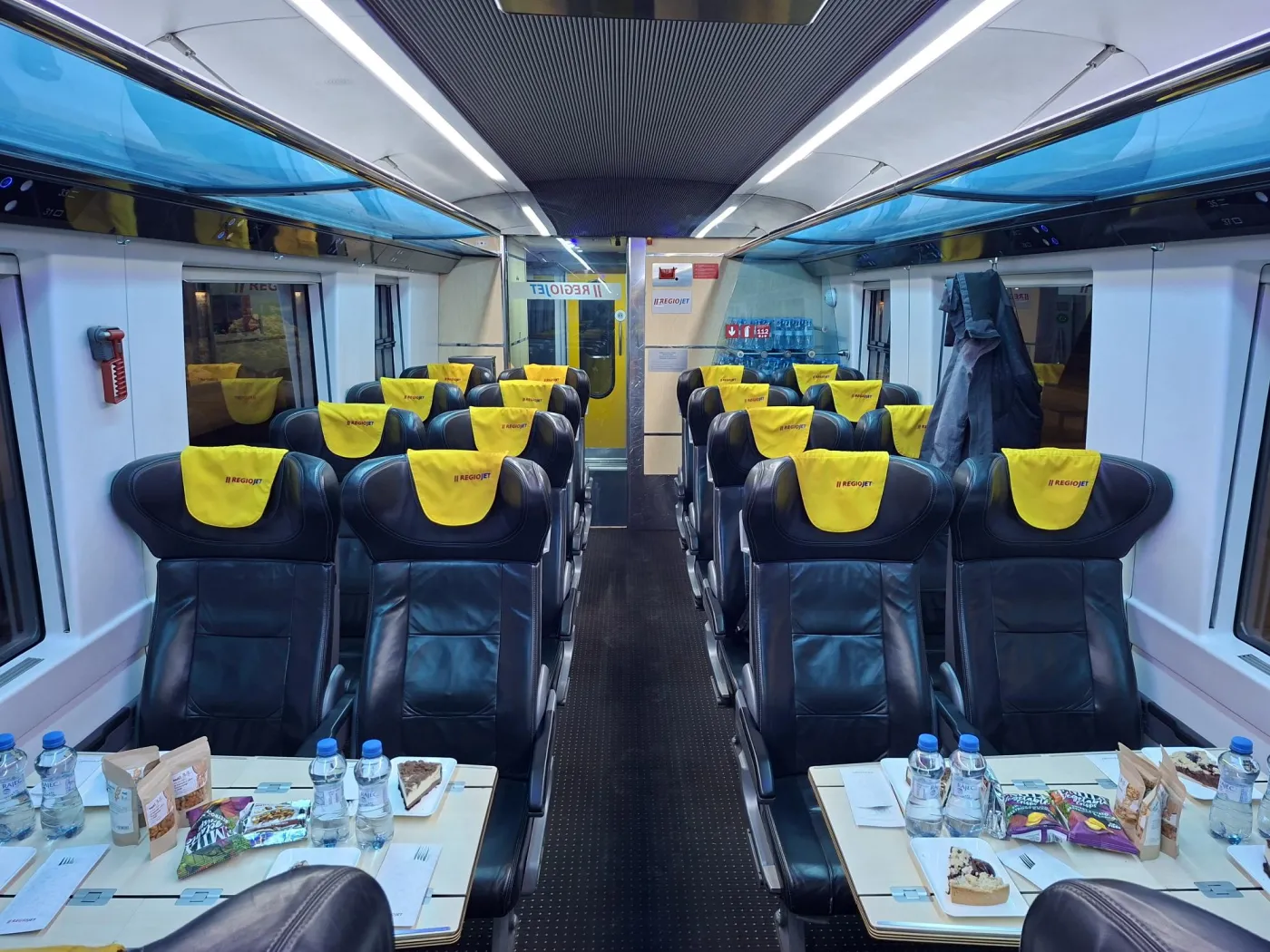 Wnętrze pociągu RegioJet