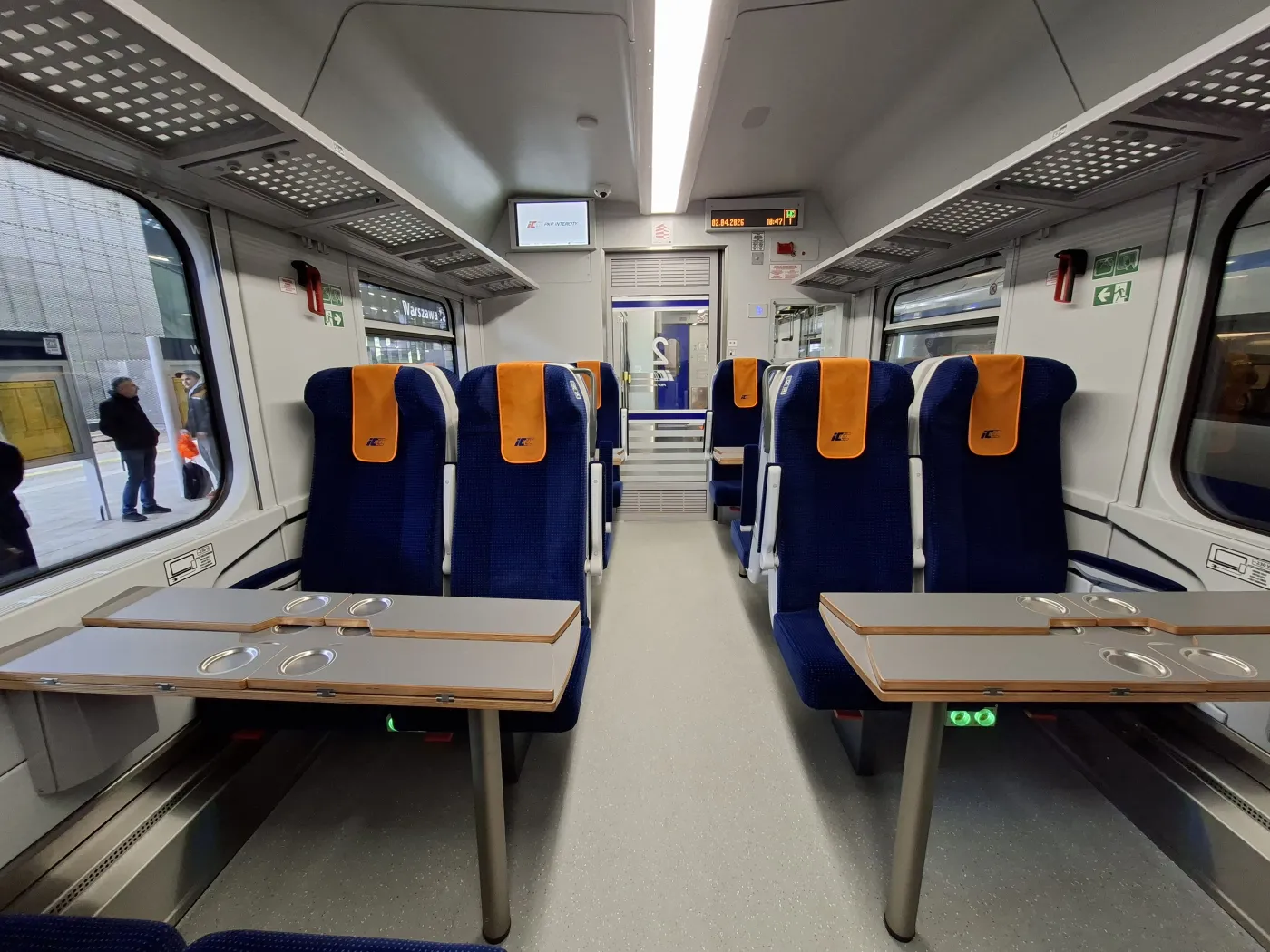 Tak wyglądają wagony z PRL po remoncie. Koszt prac to 351 mln zł