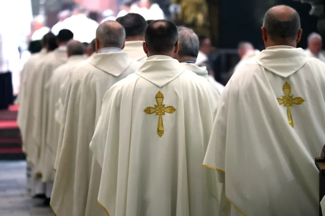 Kościół przygotowuje plan działania na wypadek kryzysu i wojny. „Istnieją obawy, że wojna dotrze do Polski”