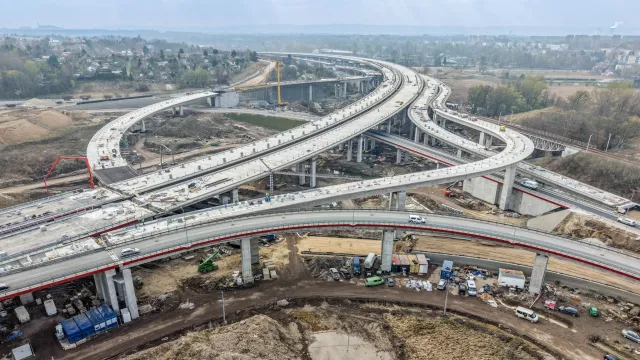 Ma aż trzy poziomy. To spektakularna obwodnica Krakowa. Skróci podróż do Warszawy