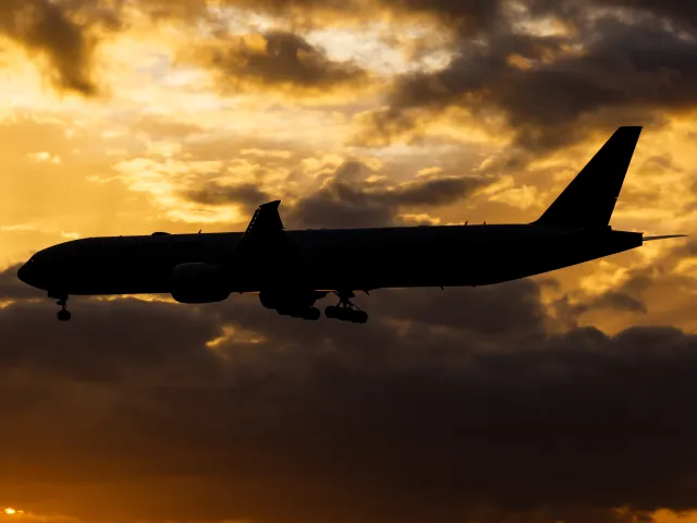 Brakuje paliwa lotniczego. Gigant tnie aż 18 tras. To dopiero początek